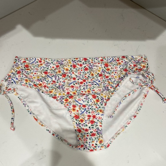 3x 24w-26w beautiful floral bikini ❤️🔥 NWT time and tru - Picture 11 of 15
